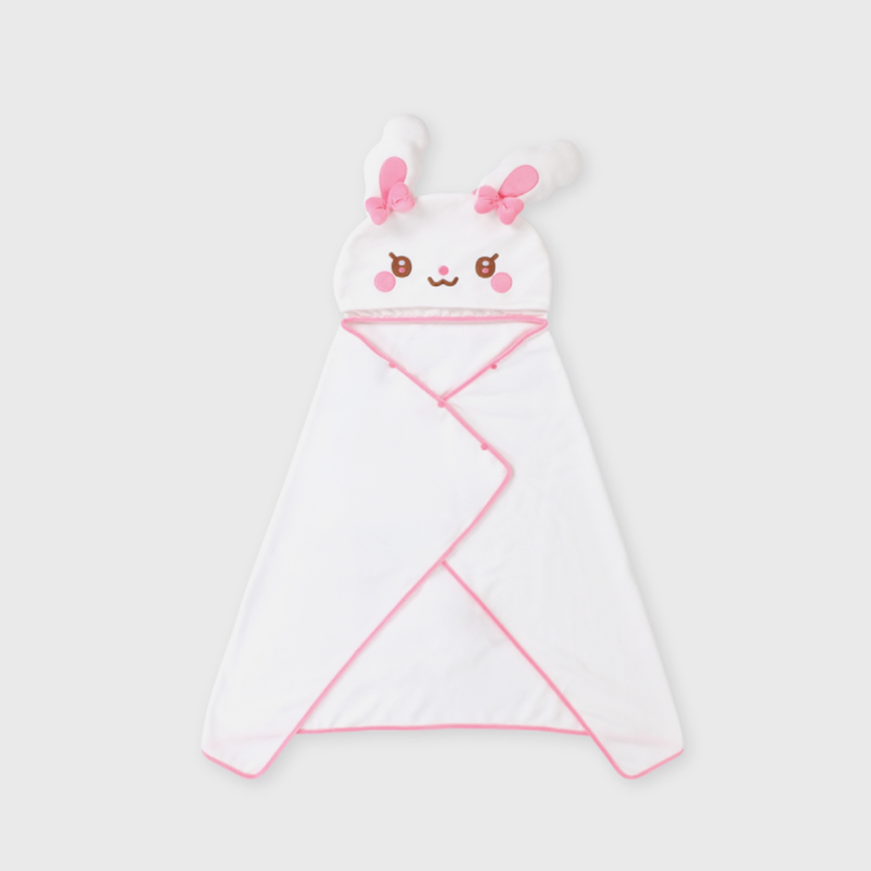 Hearts2Hearts_ICONICHEART_HOODIEBLANKET